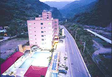 Hotel Toong Mao Hot Spring T'ai-tung Exterior foto